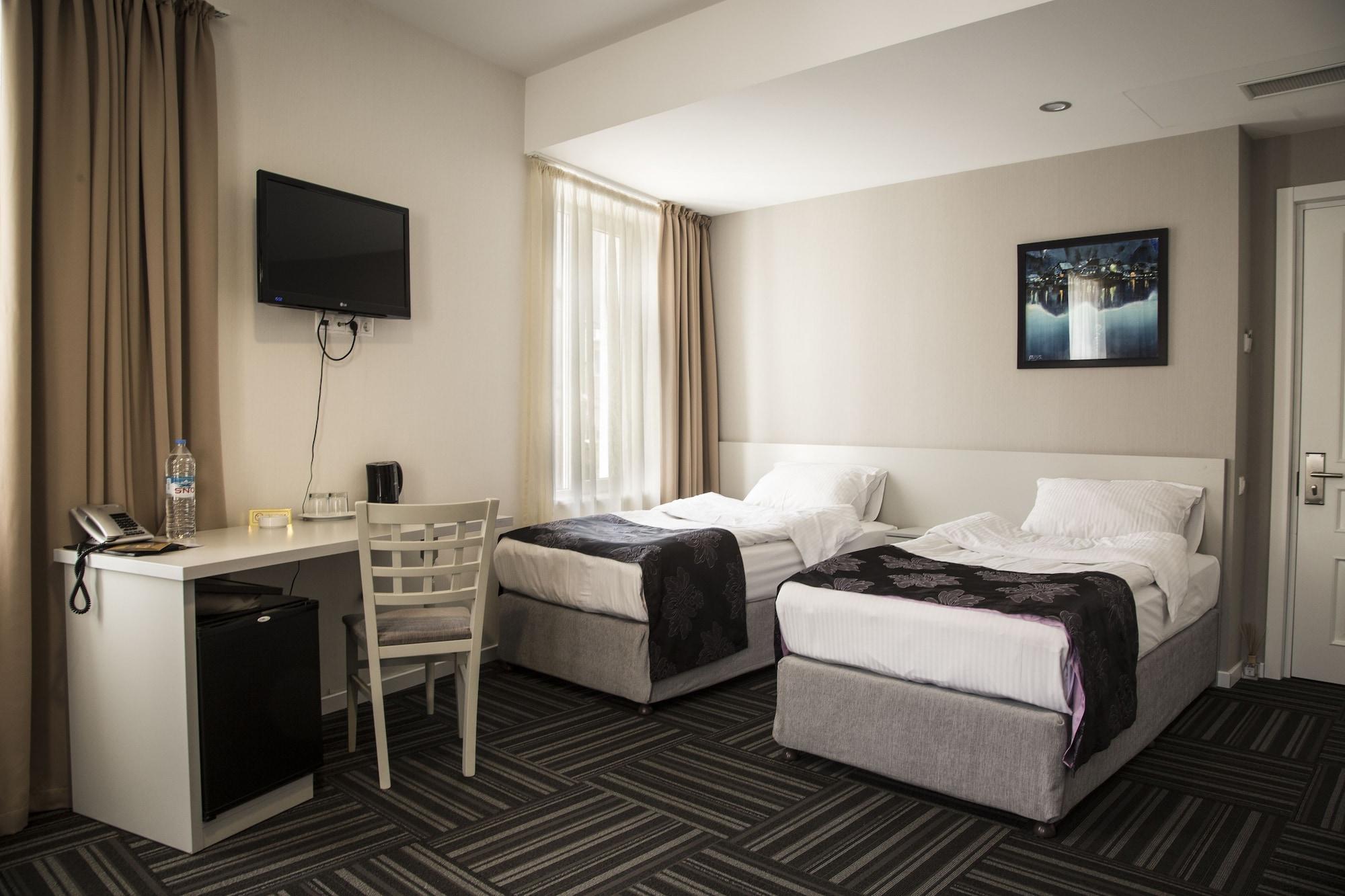 Hotel Zp Palace Tbiliszi Kültér fotó